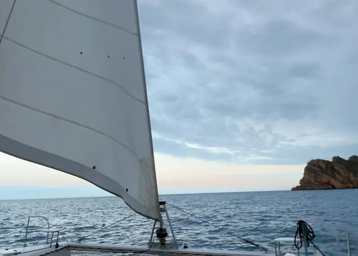Alion Yacht *