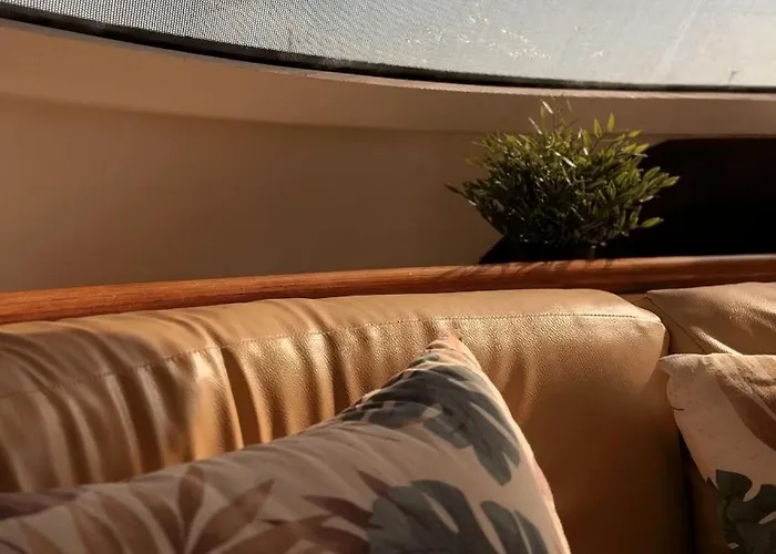 Alion Yacht *