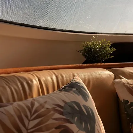 Alion Yacht *