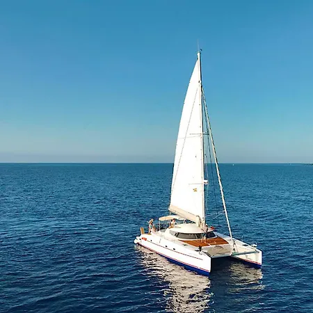 Alion Yacht Botel
