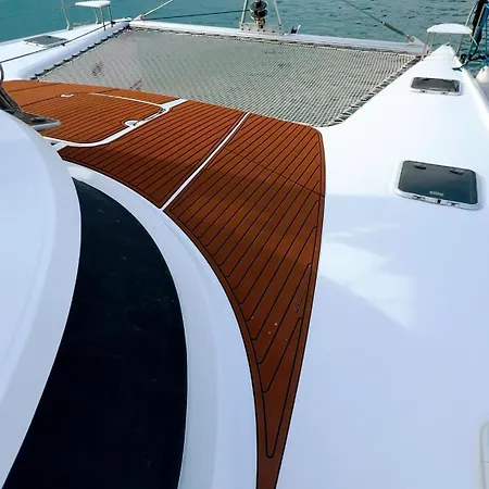 Alion Yacht *